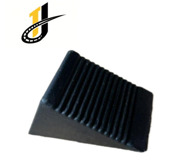 130*80*60mmHigh Quality Parking Lots Wheel Chocks Motorcycle Safety Traffic Rubber Wheel Chock - Image 2