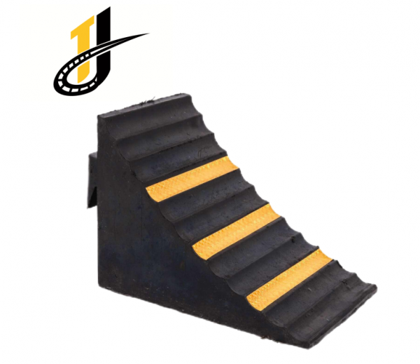 250*160*190MM High Quality Parking Lots Wheel Chocks Motorcycle Safety Traffic Rubber Wheel Chock - Image 2