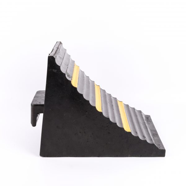 320x300x260mm High Quality Parking Lots Wheel Chocks Motorcycle Safety Traffic Rubber Wheel Chock - Image 4