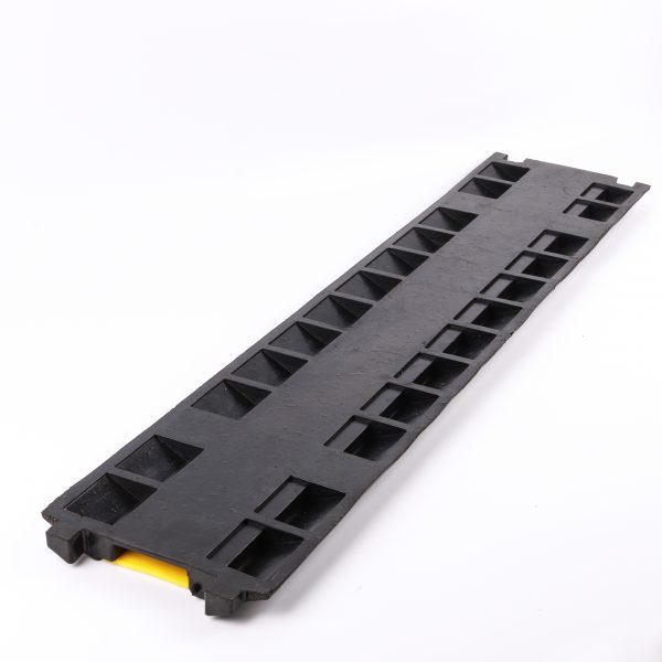 1000*220*30mm Rubber Roadway Safety Cable Ramp Protector for Roadway Application - Image 4
