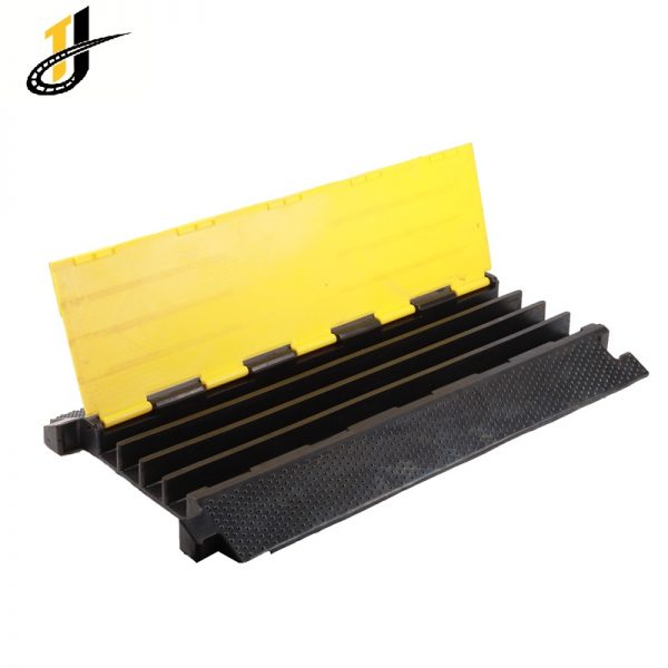 900*500*60 mm Rubber Roadway Safety Cable Ramp Protector - Image 2