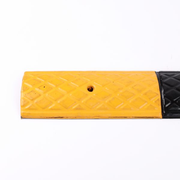 1000*100*20mm,Yellow Black Rubber Speed Hump Steel Speed Bump Metal Speed Bump - Image 3